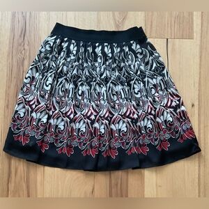 White House Black Market Red, Black, White Floral Skirt, Size 6